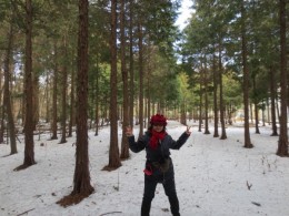 まだまだ、森の中の雪は溶けません。サムー！