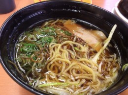 途中でミニラーメンも