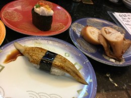 回転寿司へ。食は地方にあり。