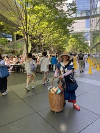 明治時代大麻幕から作ったロングベストを着て